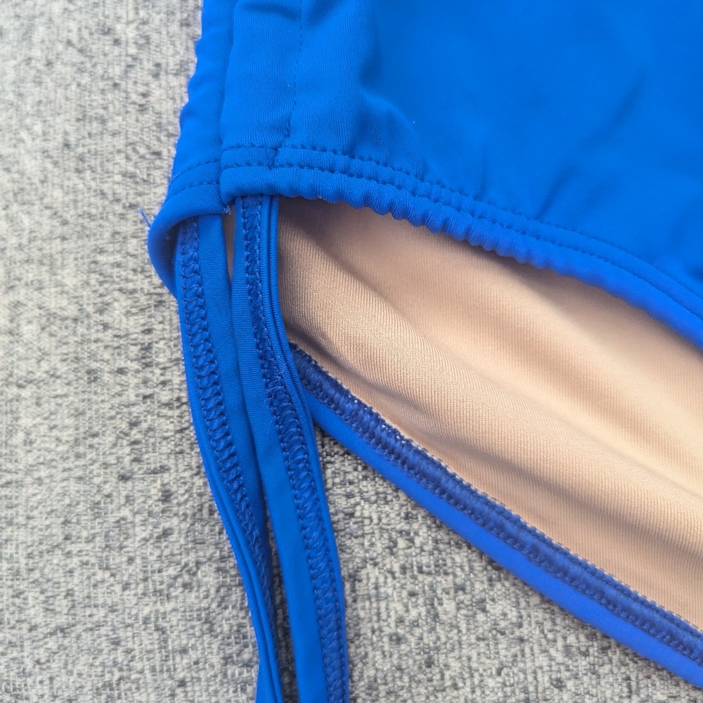 đ Royal Blue Strapless Bikini Set - Picture 8 of 9